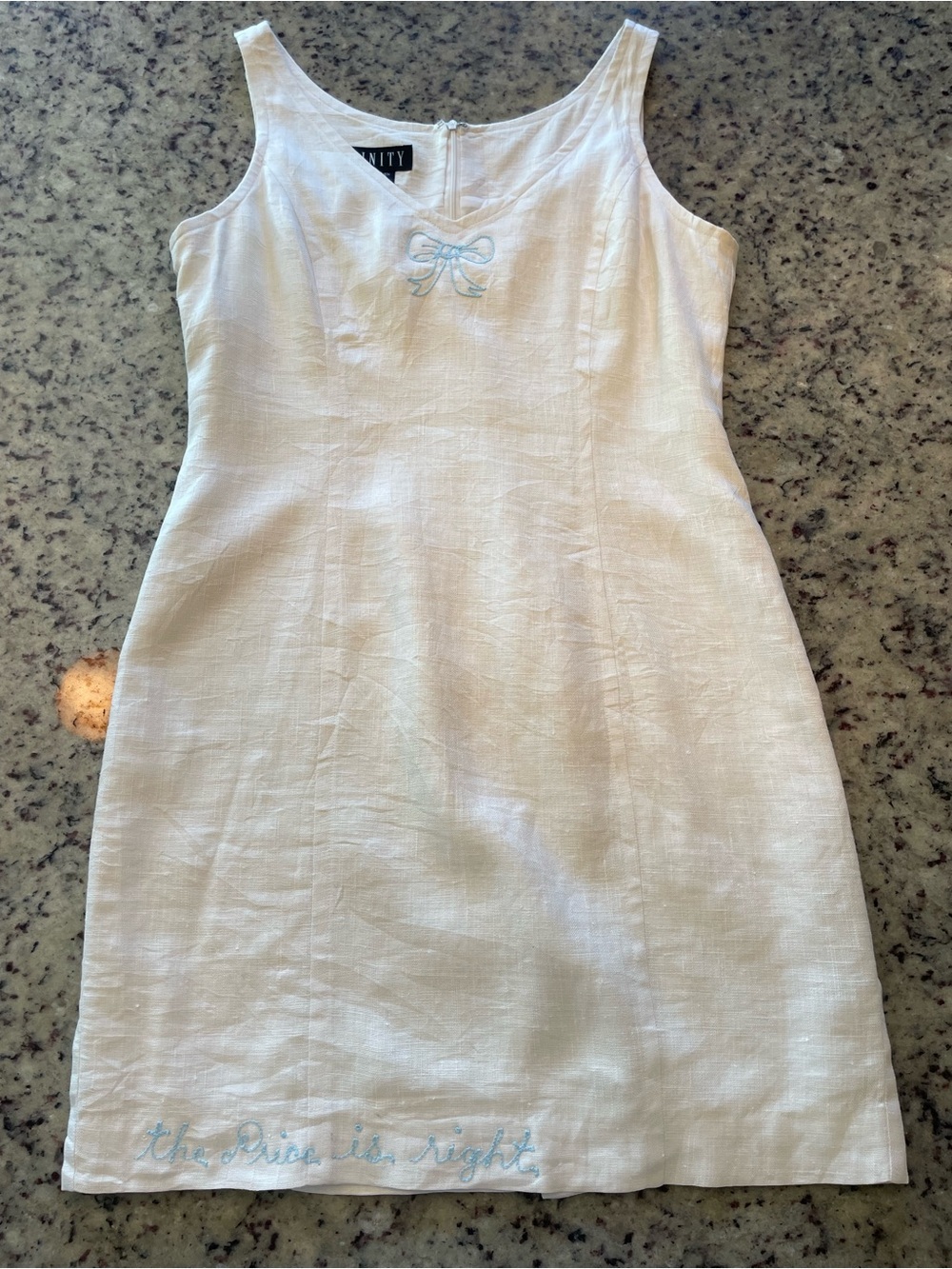 Finity rare find “The price is right” 100% Linen embroidered shift Dress 8